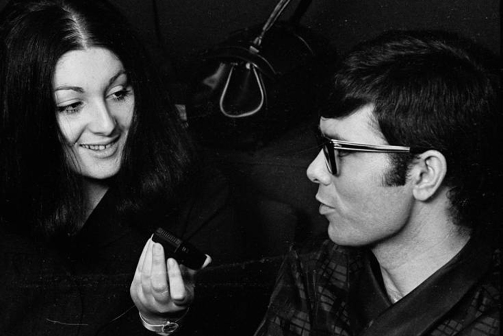 Lily Brett et Cliff Richard à Londres/1967/©Colin Beard