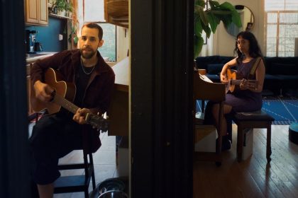 Haley Heynderickx & Max García Conover - Fluorescent Light